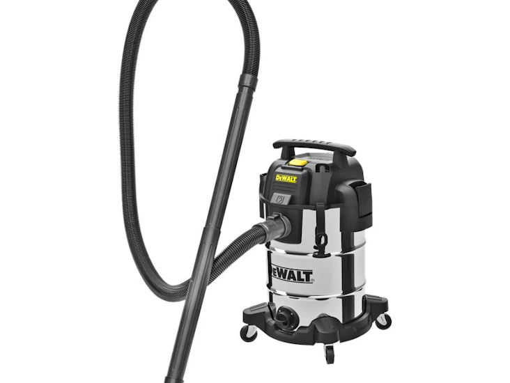 Kraftig grovdammsugare (våt,torr) med blåsfunktion