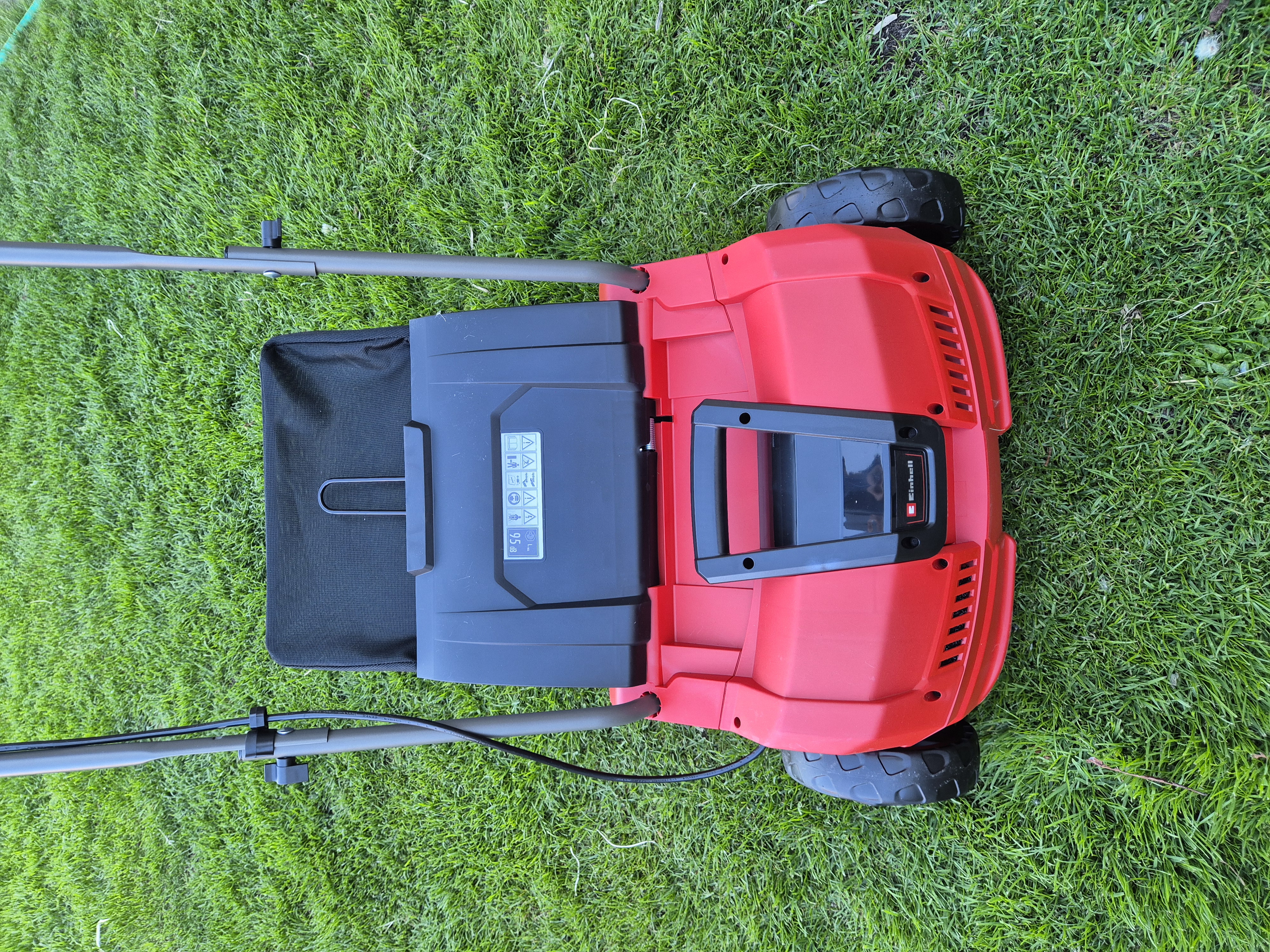 Einhell vertikelskärare + mossrivare.