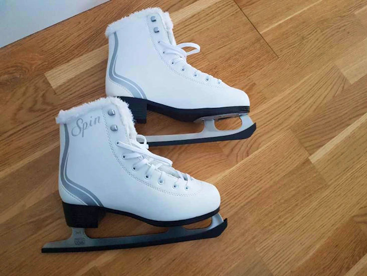 Skridskor strl 38