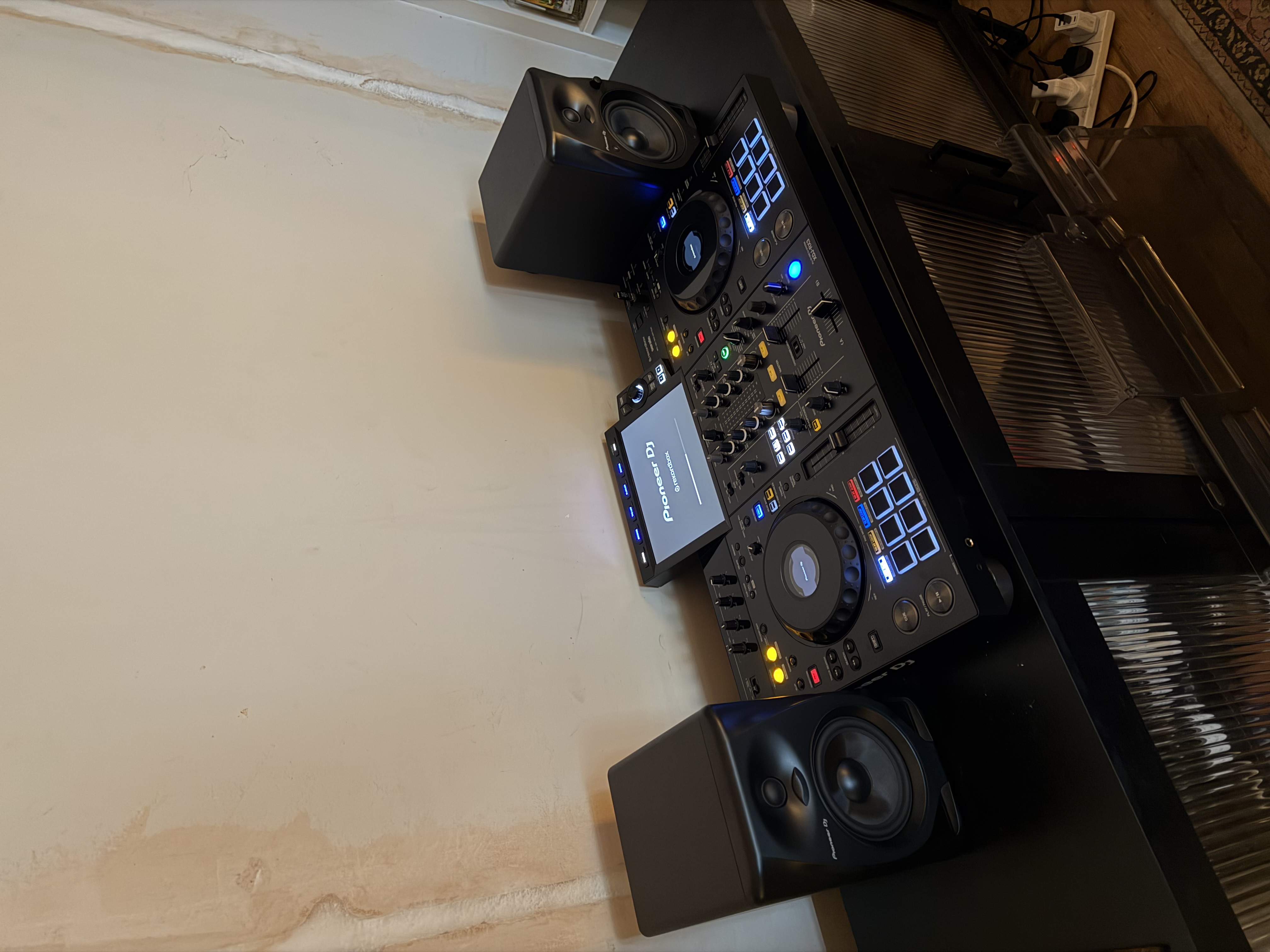 Pioneer dj xdj-rx3 all-in-one dj system w/ pioneer dm-50d-bt active monitor + bluetooth