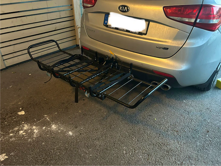 Lasthållare ”trampet”. fällbar och lastar 120kg