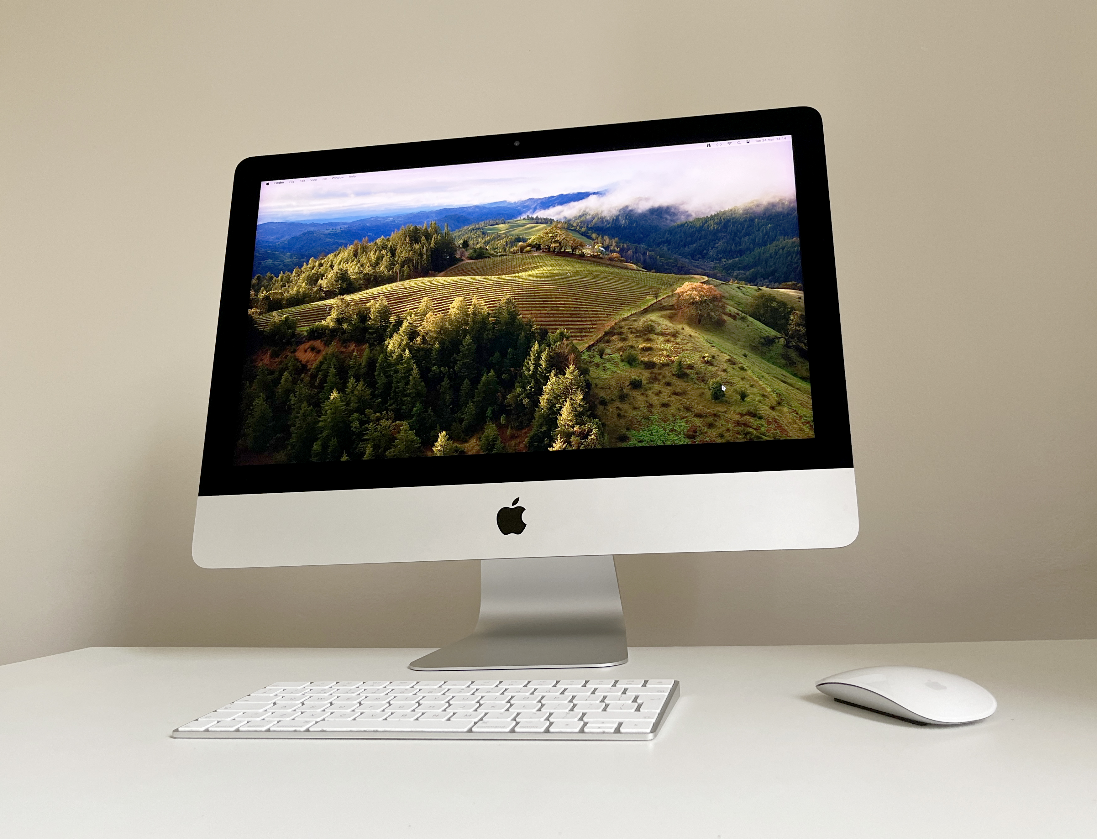 Imac 21.5 inch, retina 4k display, 2019, 6 core, 16gb ram, 512gb storage