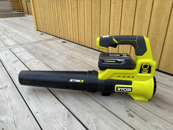 Lövblås ryobi (batteri + laddare ingår)