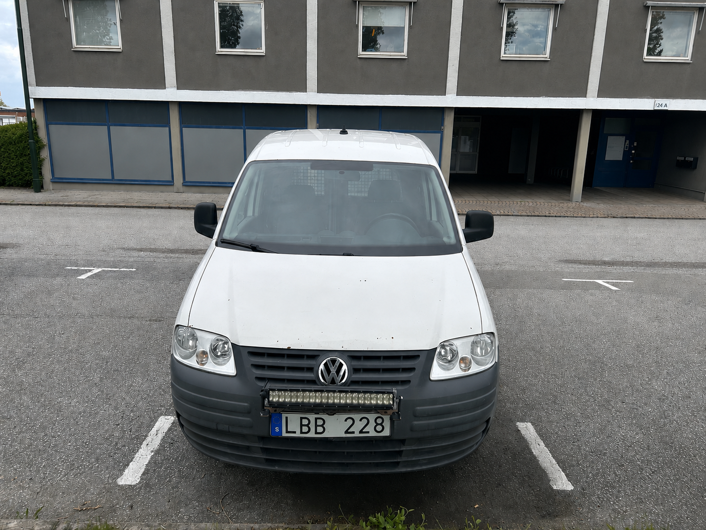 Volkswagen caddy skåpbil – perfekt för flytt, bygg, catering & småjobb