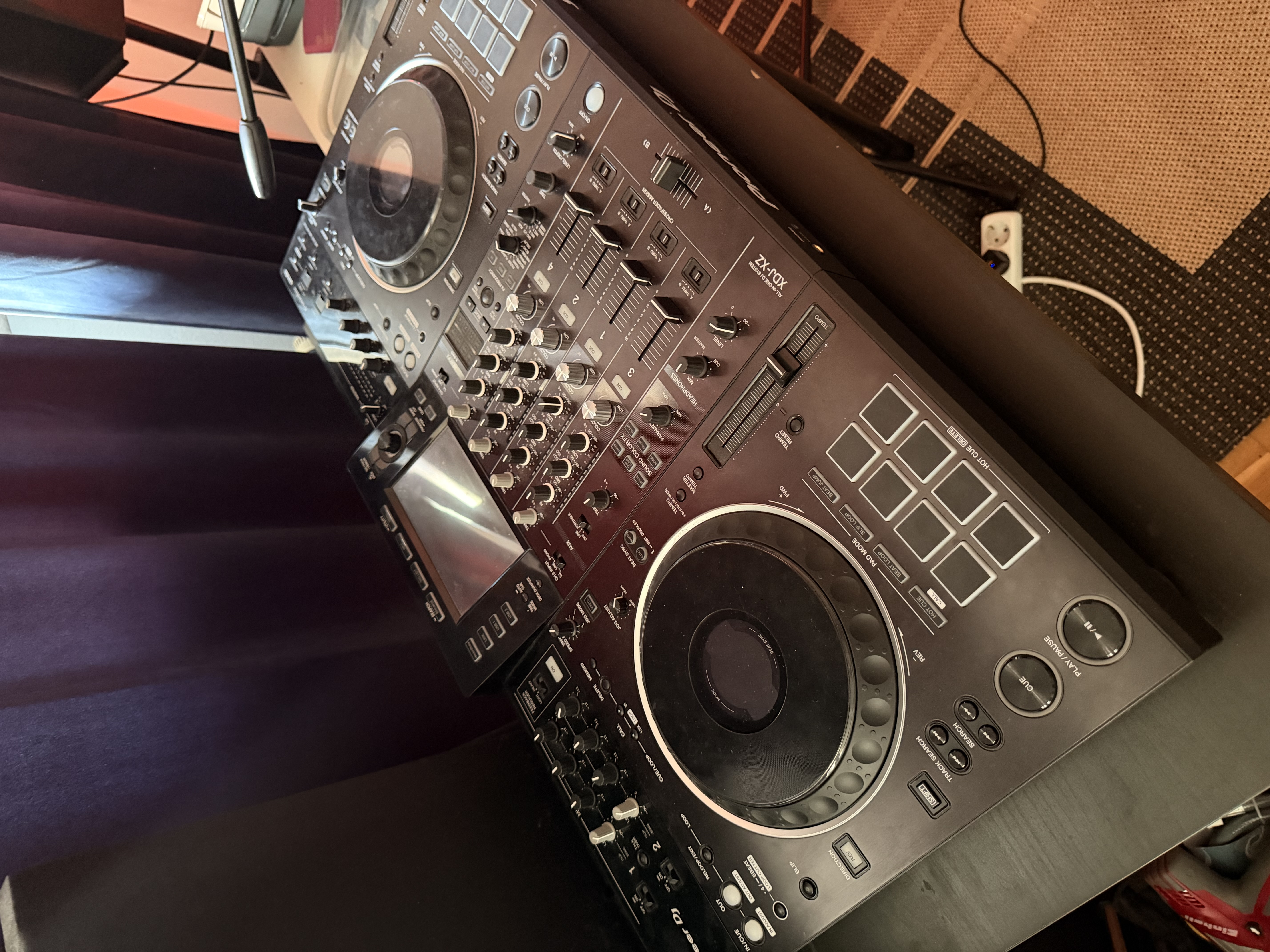 Dj - utrustning uthyres - pioneer xdj-xz 🎧
