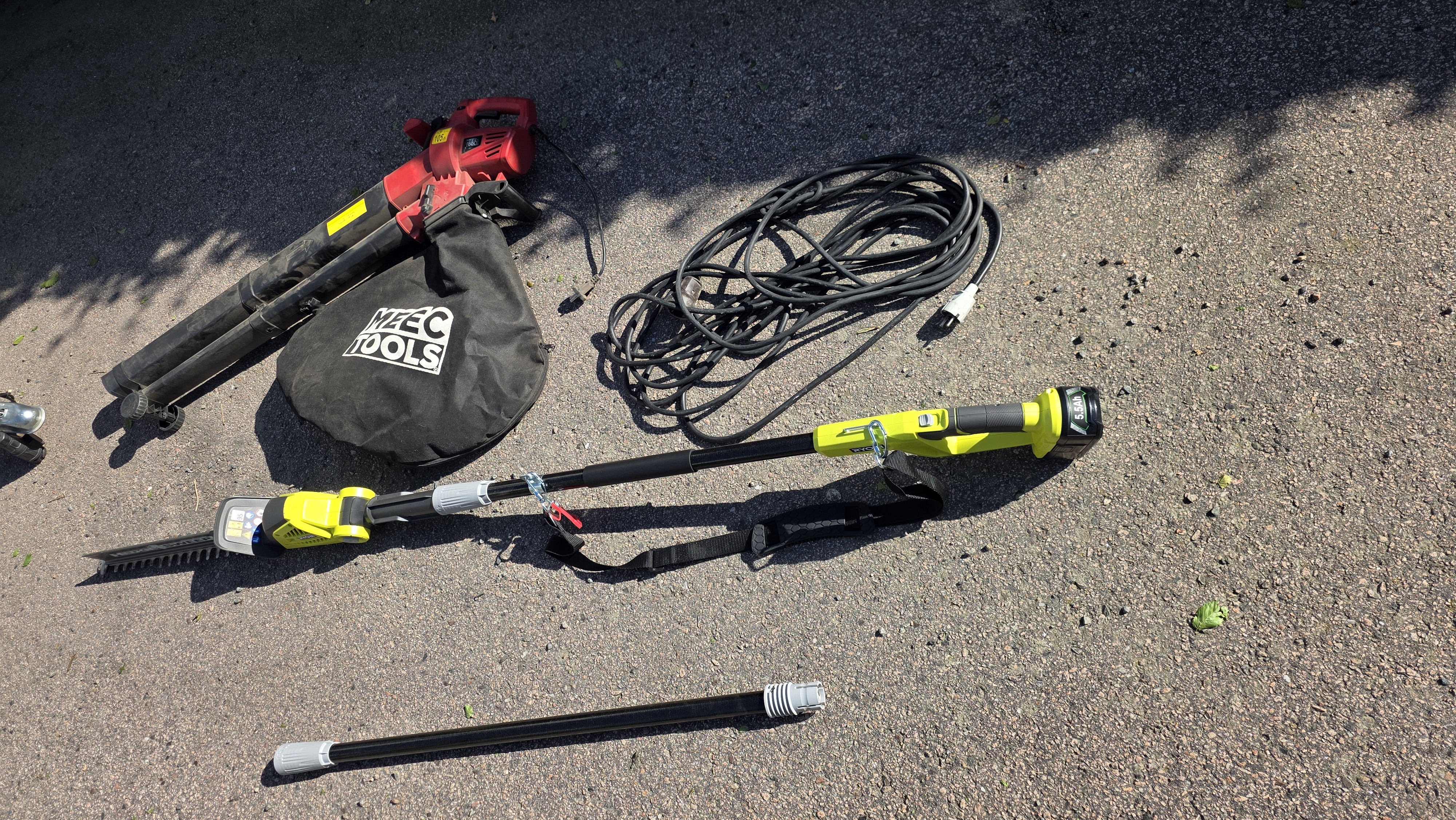 Batteri teleskophäcksax och löv -sug/ -blås