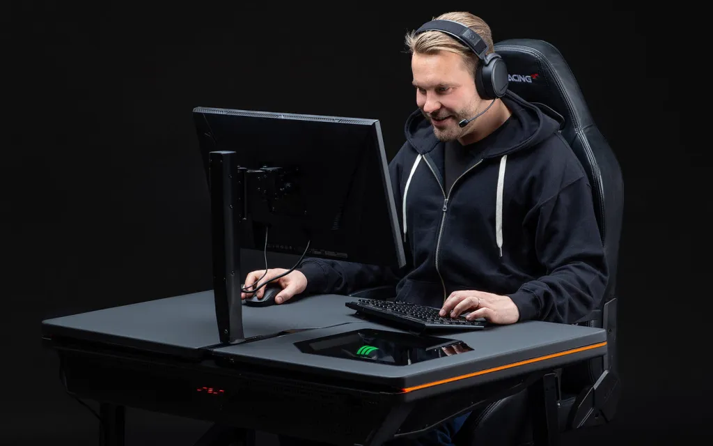 Unevn portabel gamingstasjon med stol (opptil 6)