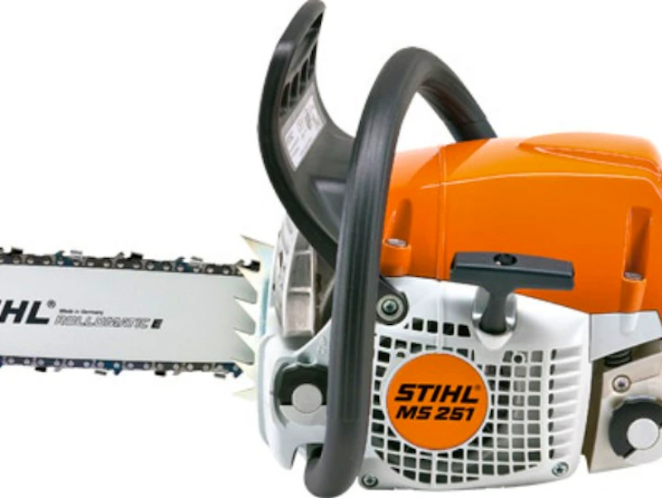 Motorsåg stihl ms 251 bensindriven