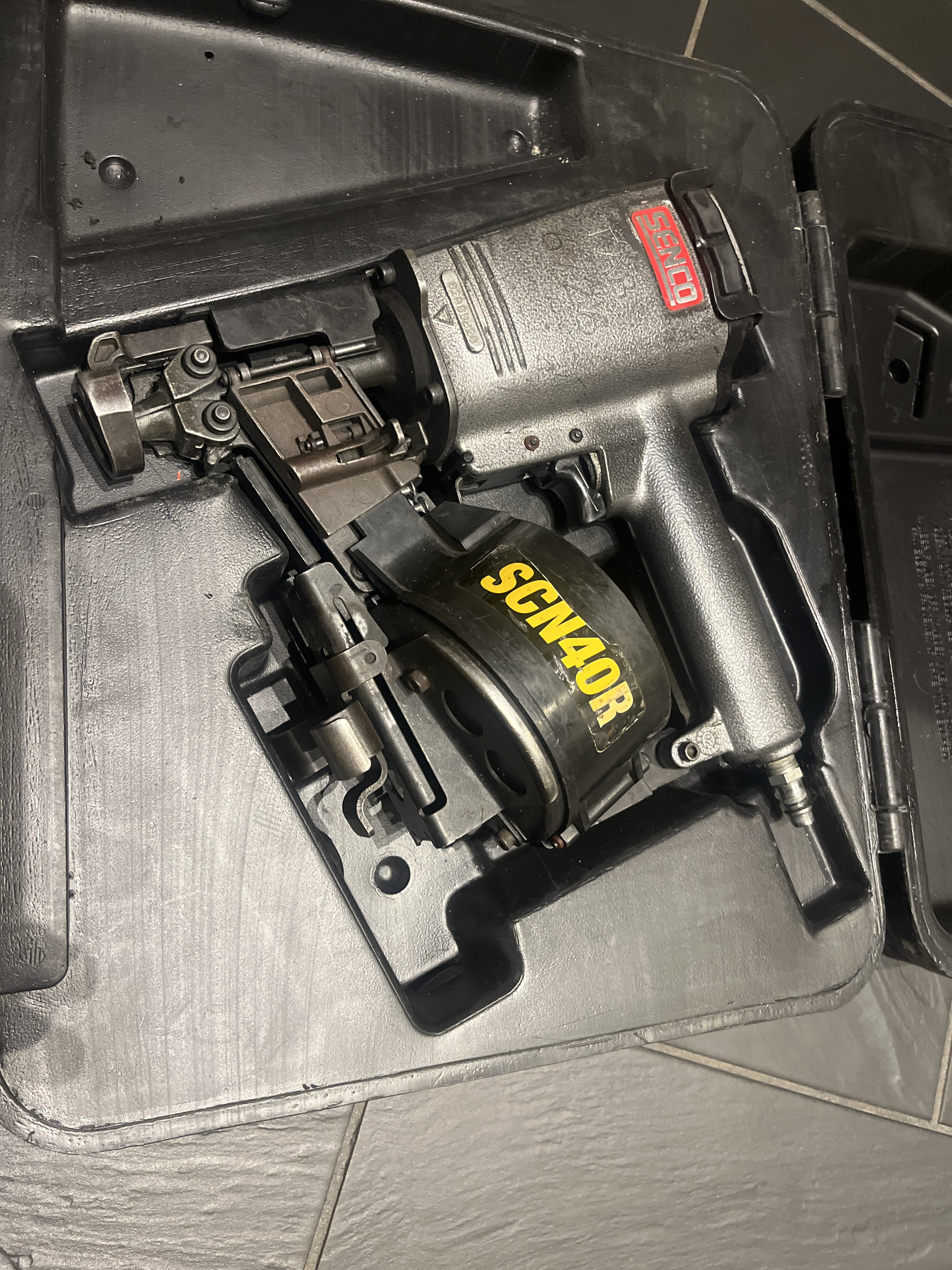 Pappspikpistol senco