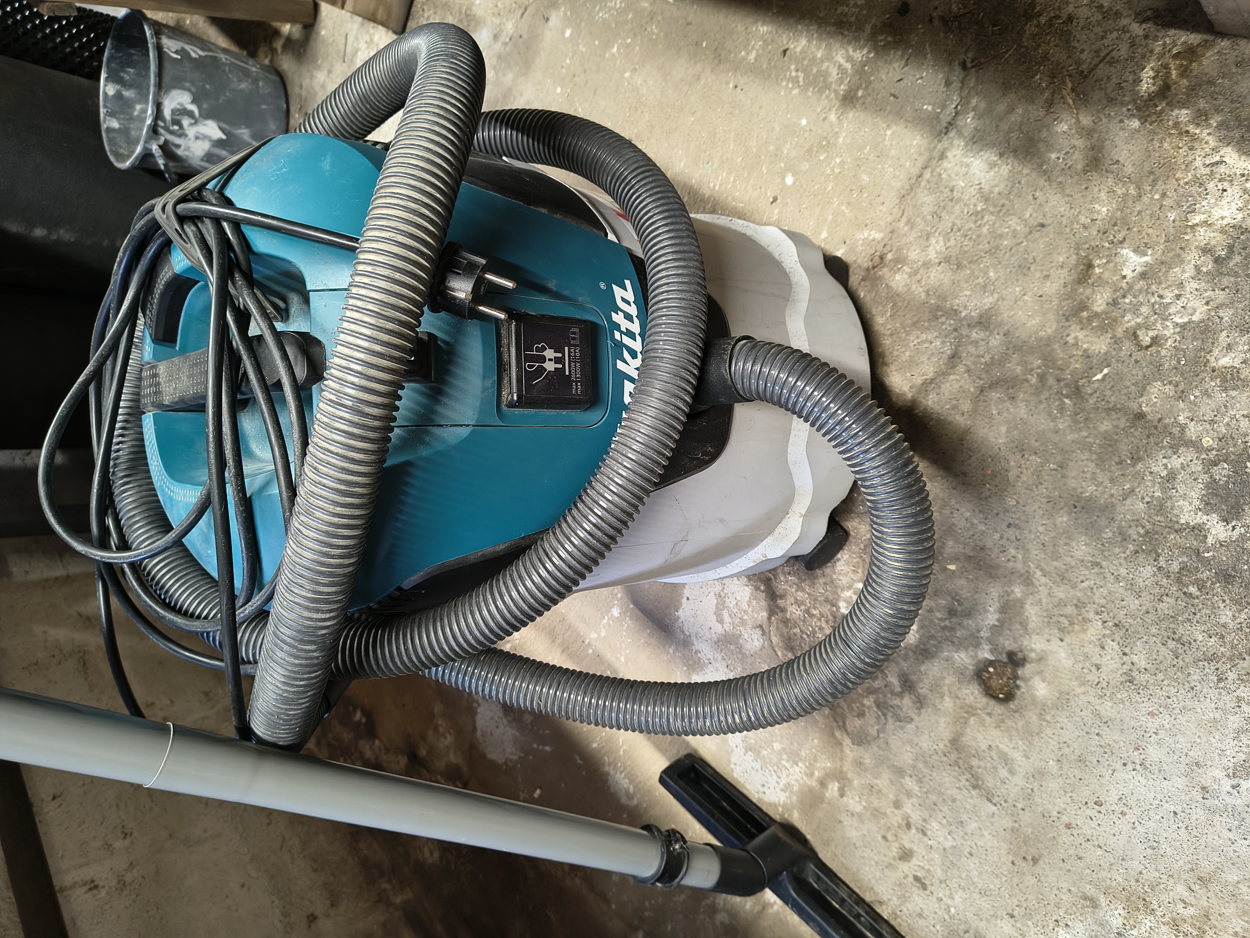 Makita vc2512l – rakennusimuri
