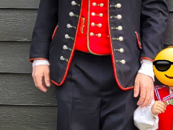 Komplett hardangerbunad 175cm+-