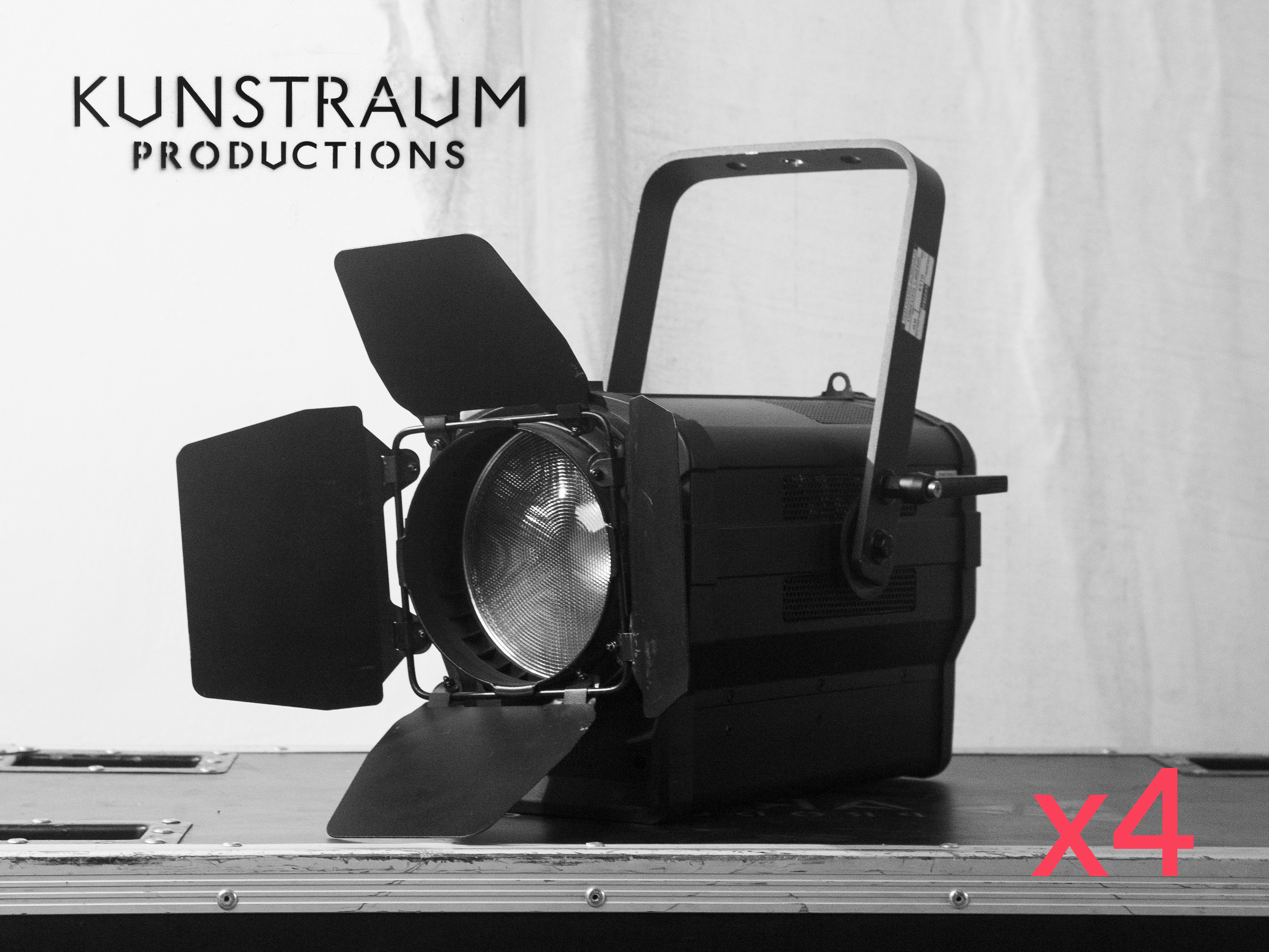 4 x chauvet ovation f-415fc fresnel rgbal motorised zoom 14–68°