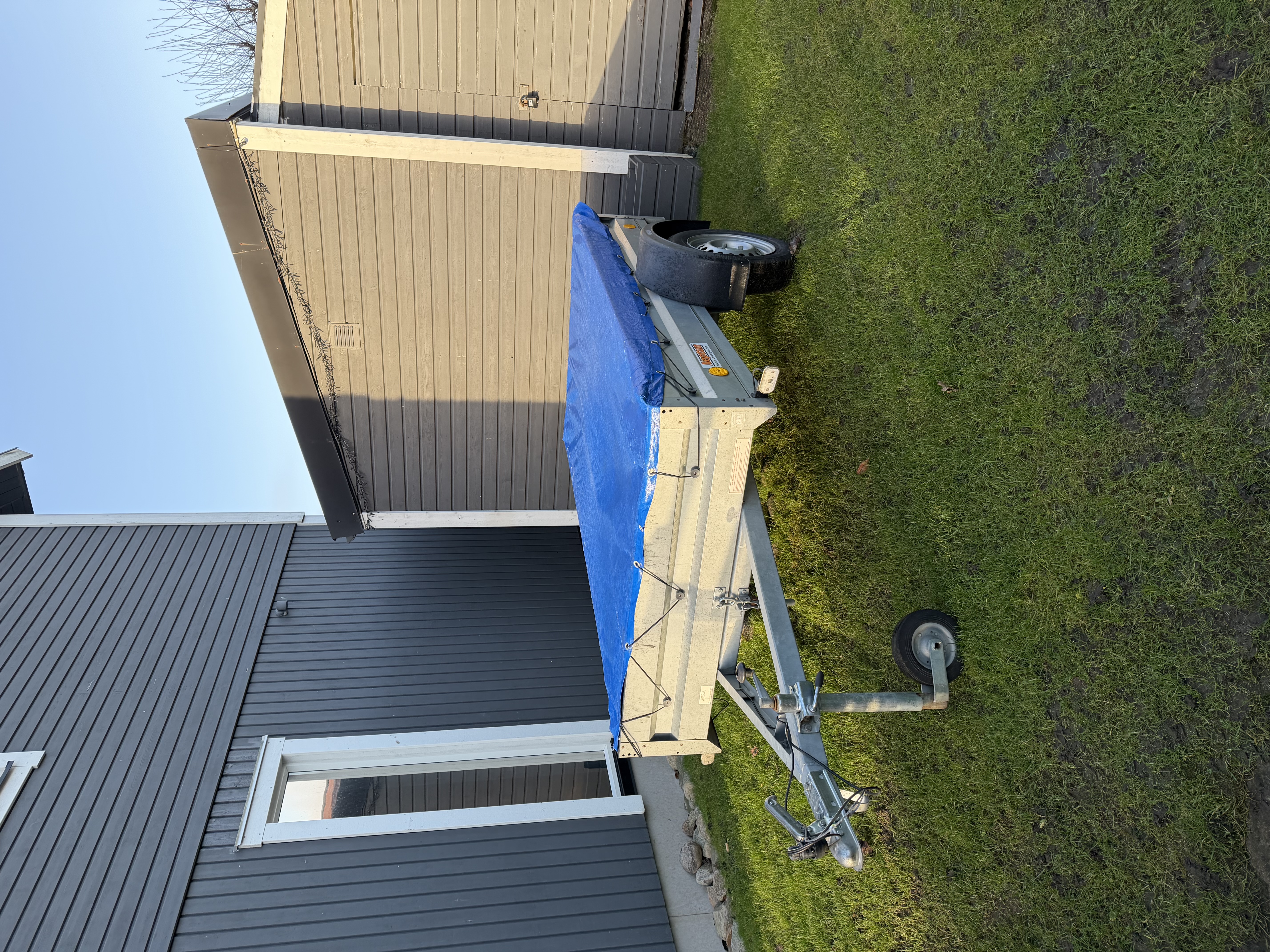 Mc-släp med ramp & framhjulsstöd – neptun 550 kg