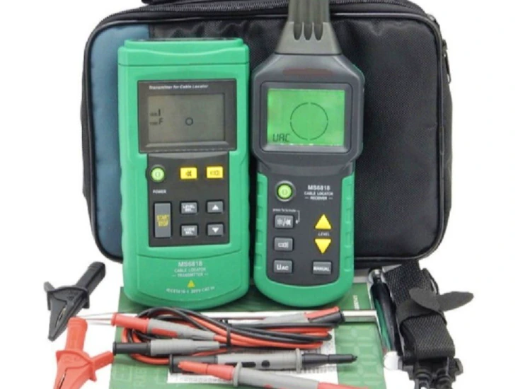 Signalkabelsökare robotgräsklippare