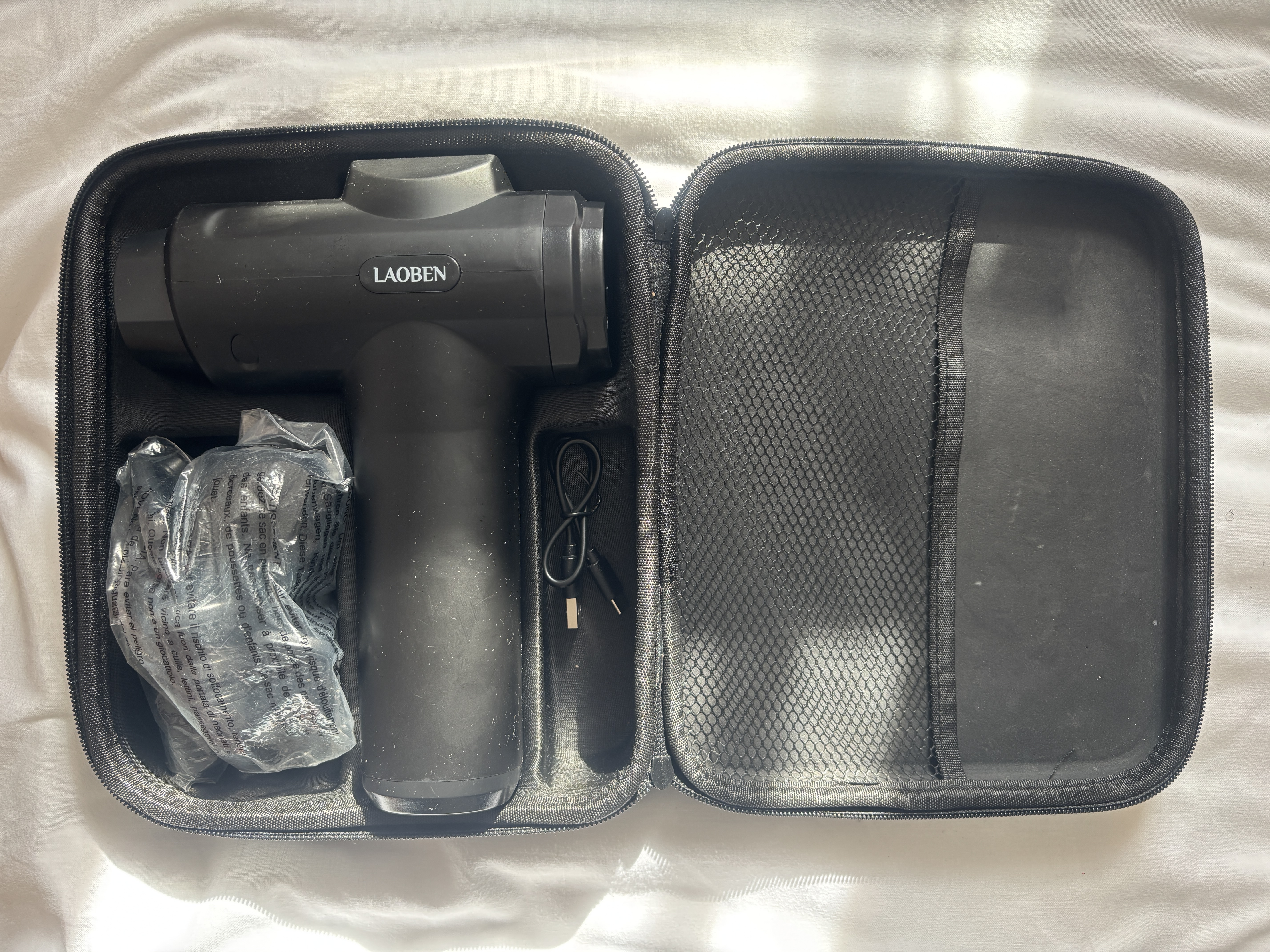 Laoben massage gun w/ 6 attachments & usb charger 