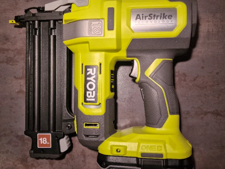 Dyckertpistol batteri