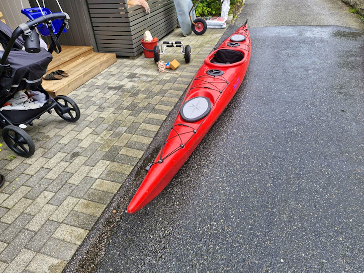 Kajakk (-er) m/utstyr