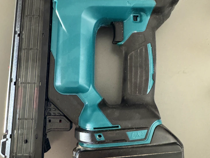 Eldriven dyckertpistol makita