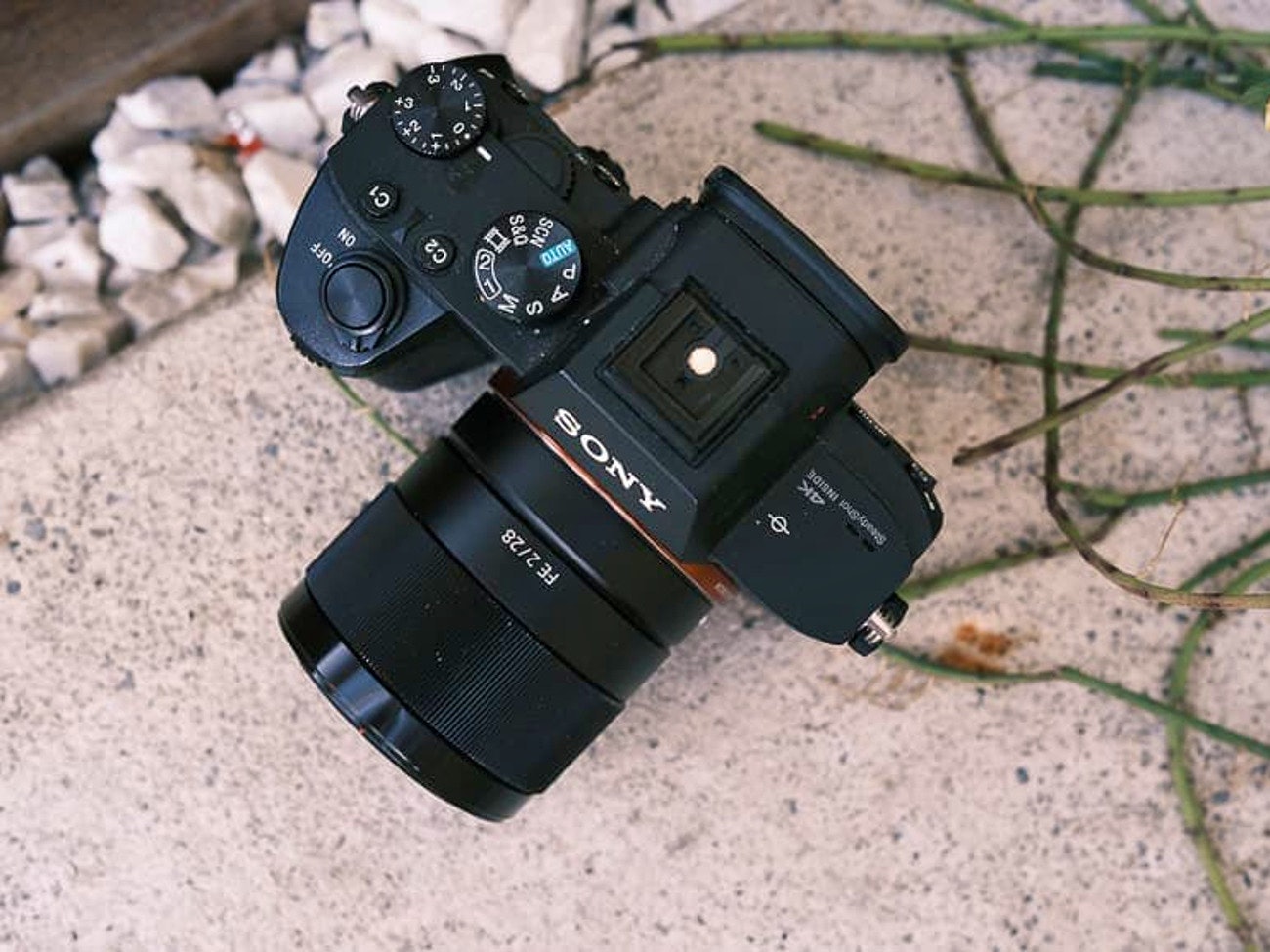 Lens A7iii Price Drop Rent Sony A7iii With 28mm F2 Lens From - Main Image