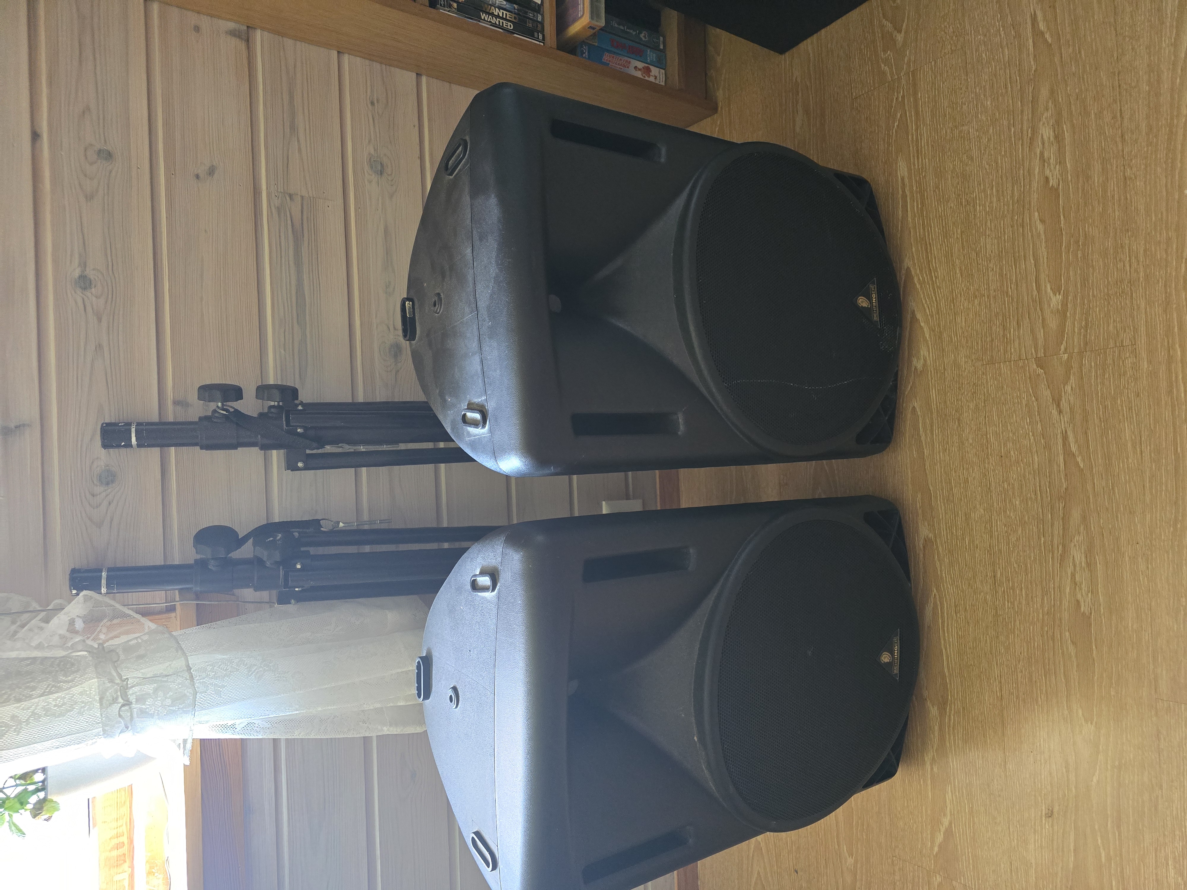 Behringer b215a og eurorack ub1202fx