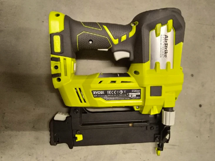 Batteridrevet dykkertpistol fra ryobi