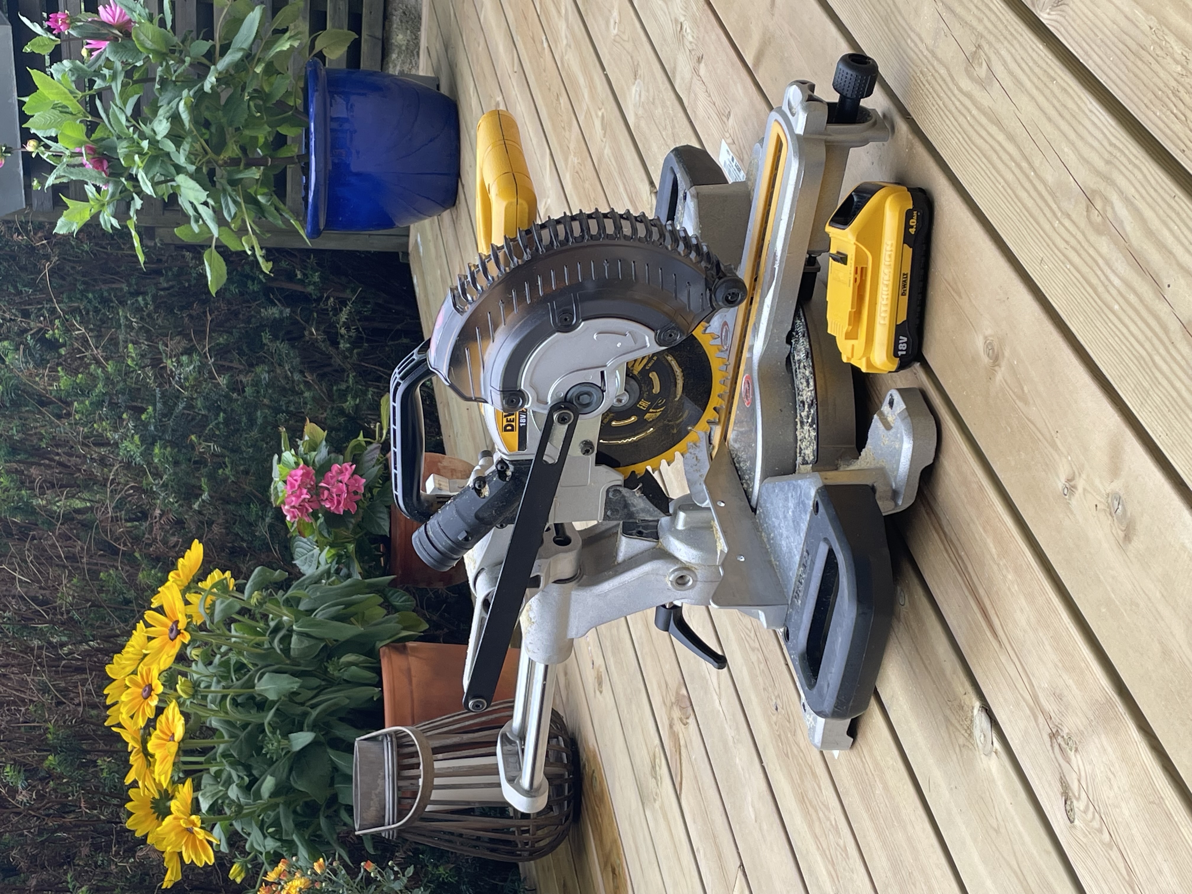 Dewalt batteridrevet kapp og gjærsag!