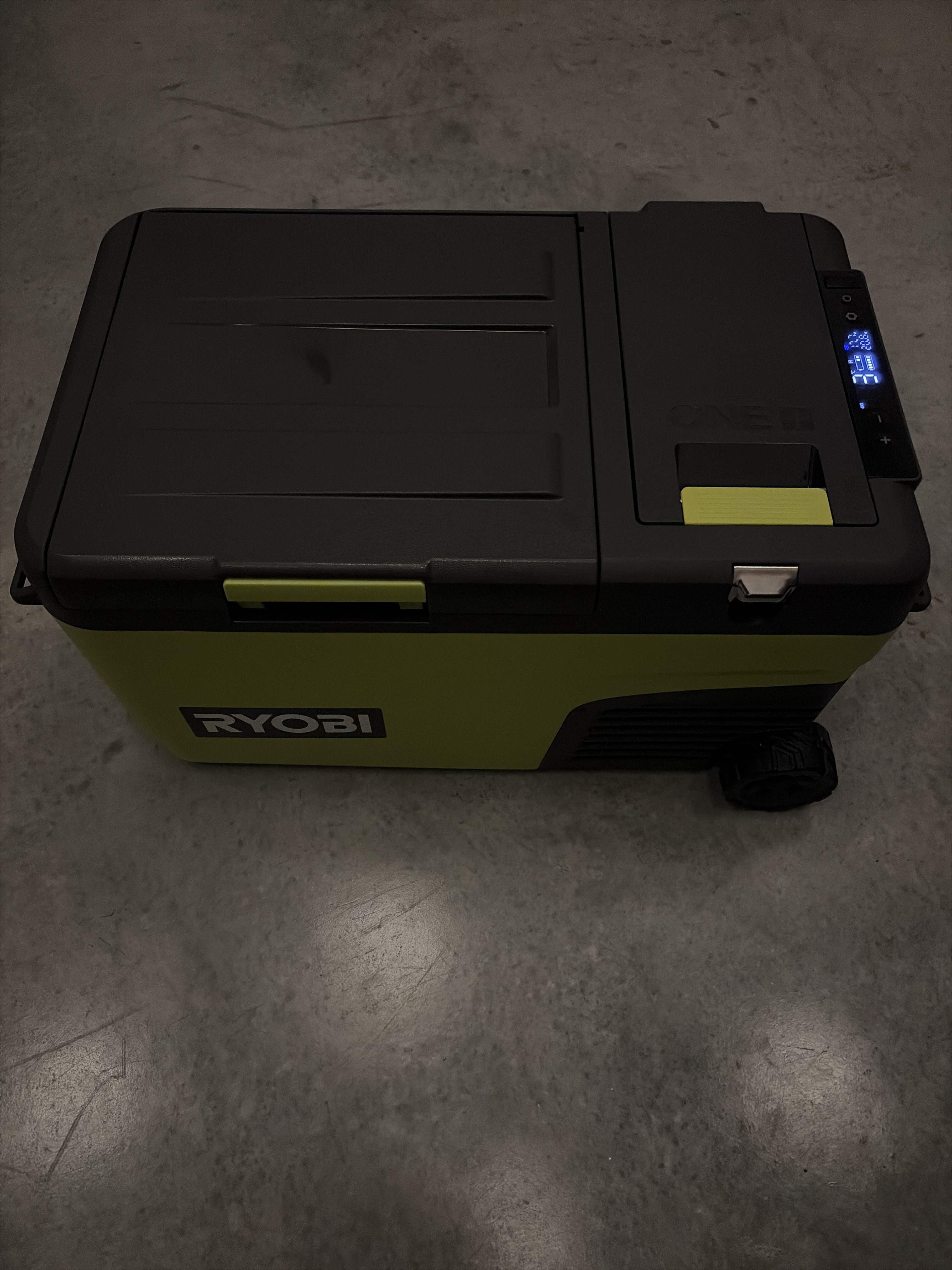 Batteridriven ryobi kyl & frysbox 12v/18v/24v