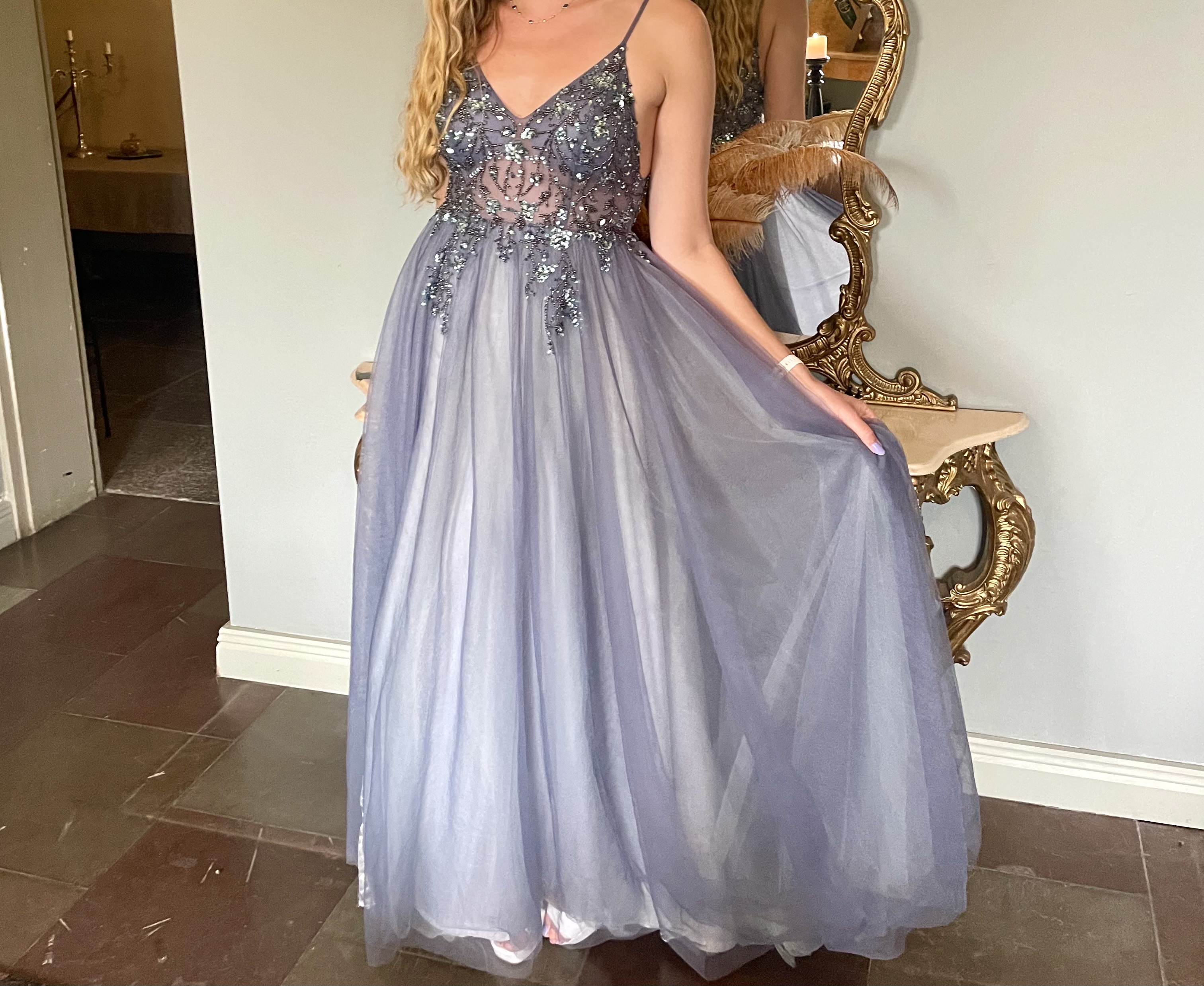 Vacker duvblå klänning 