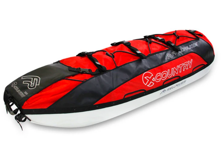 Fjällpulka med skaklar och ryggsäck