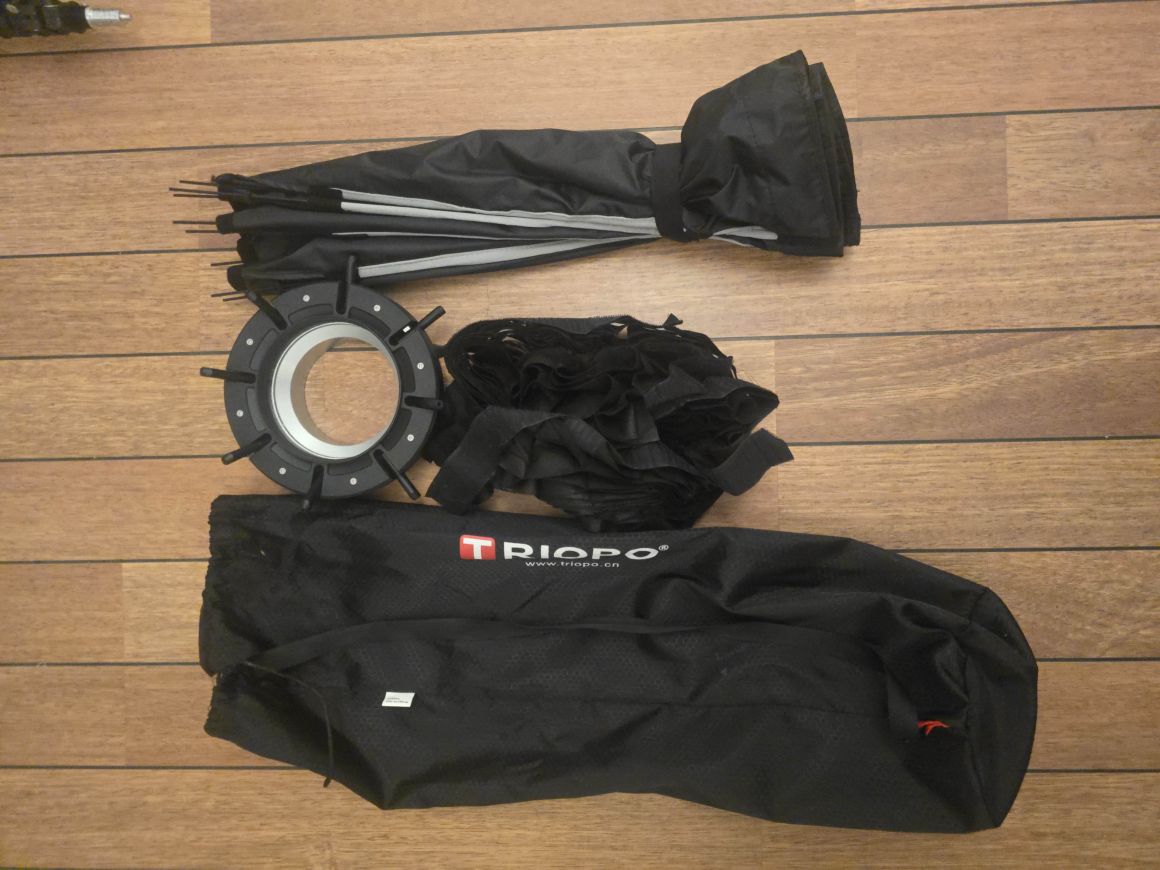 Triopo 90cm softbox with grid : bowens mount