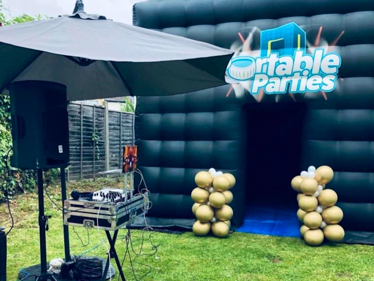 Sveriges roligaste partytält