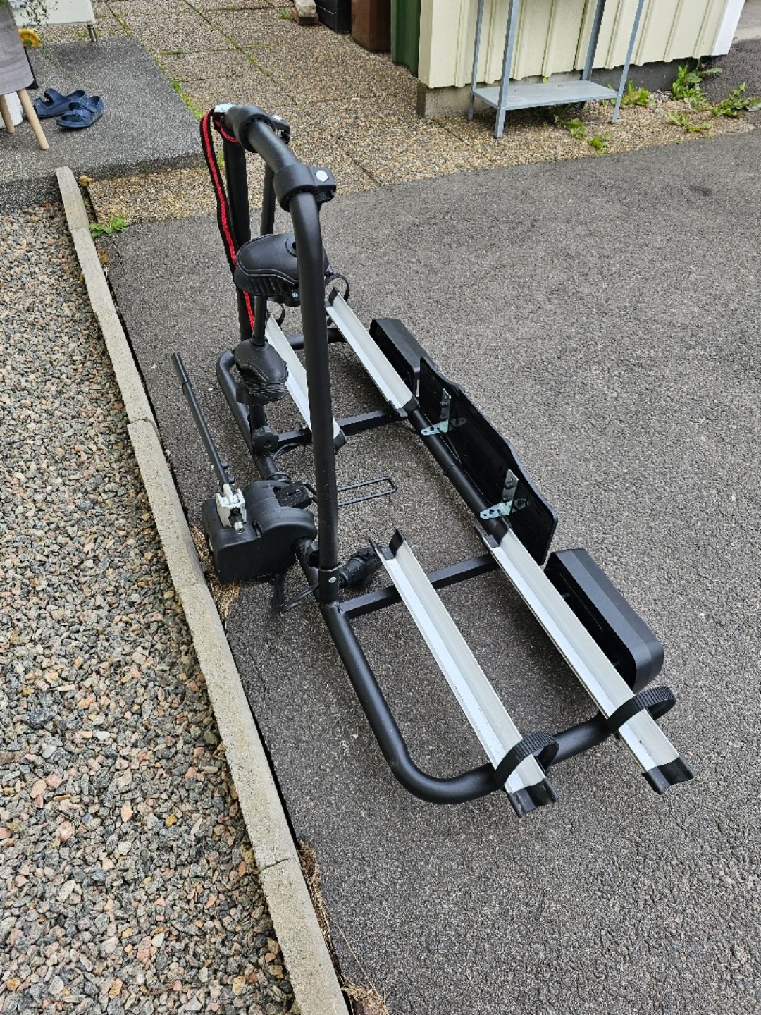 Cykelhållare byggd för elcyklar.