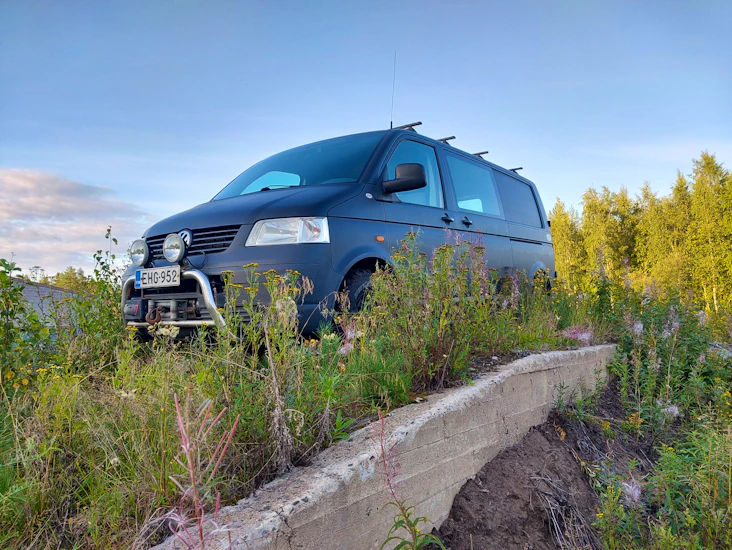 Vw transporter "maastopaku"