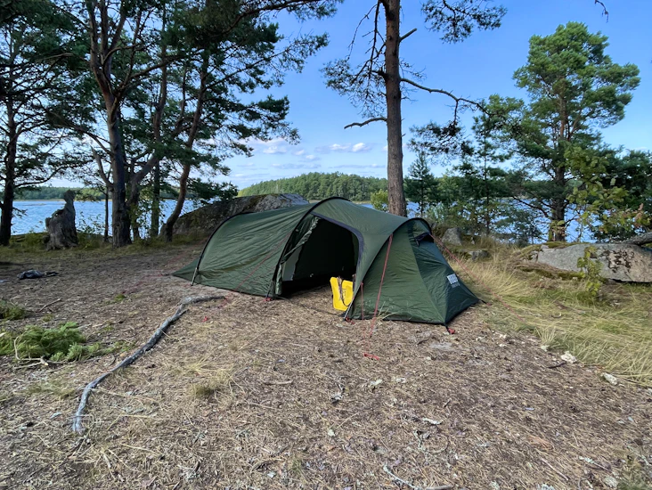 3 säsongs urberg tunneltält med absid