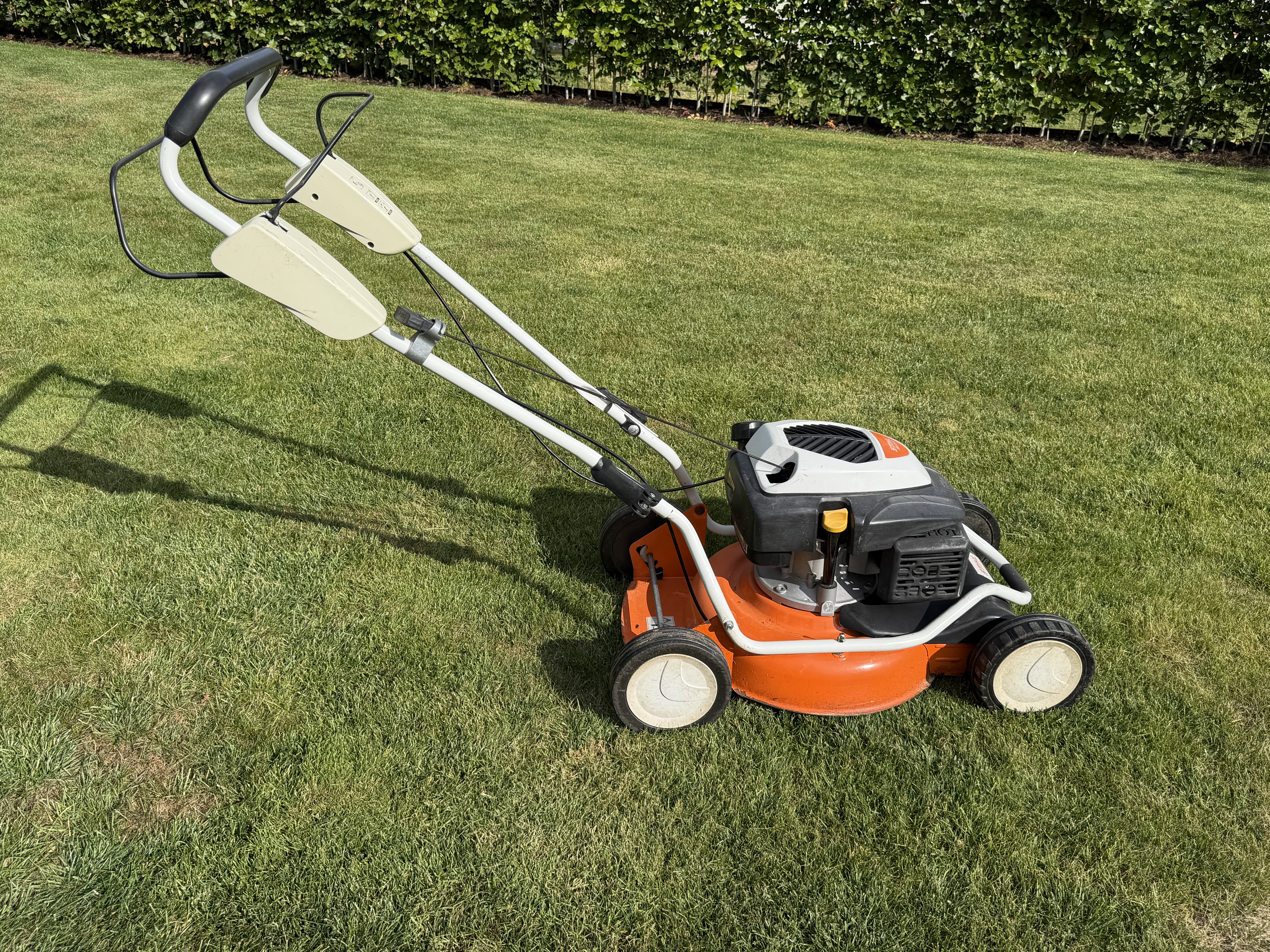 Gräsklippare med självdrift stihl rm 2.0 rt
