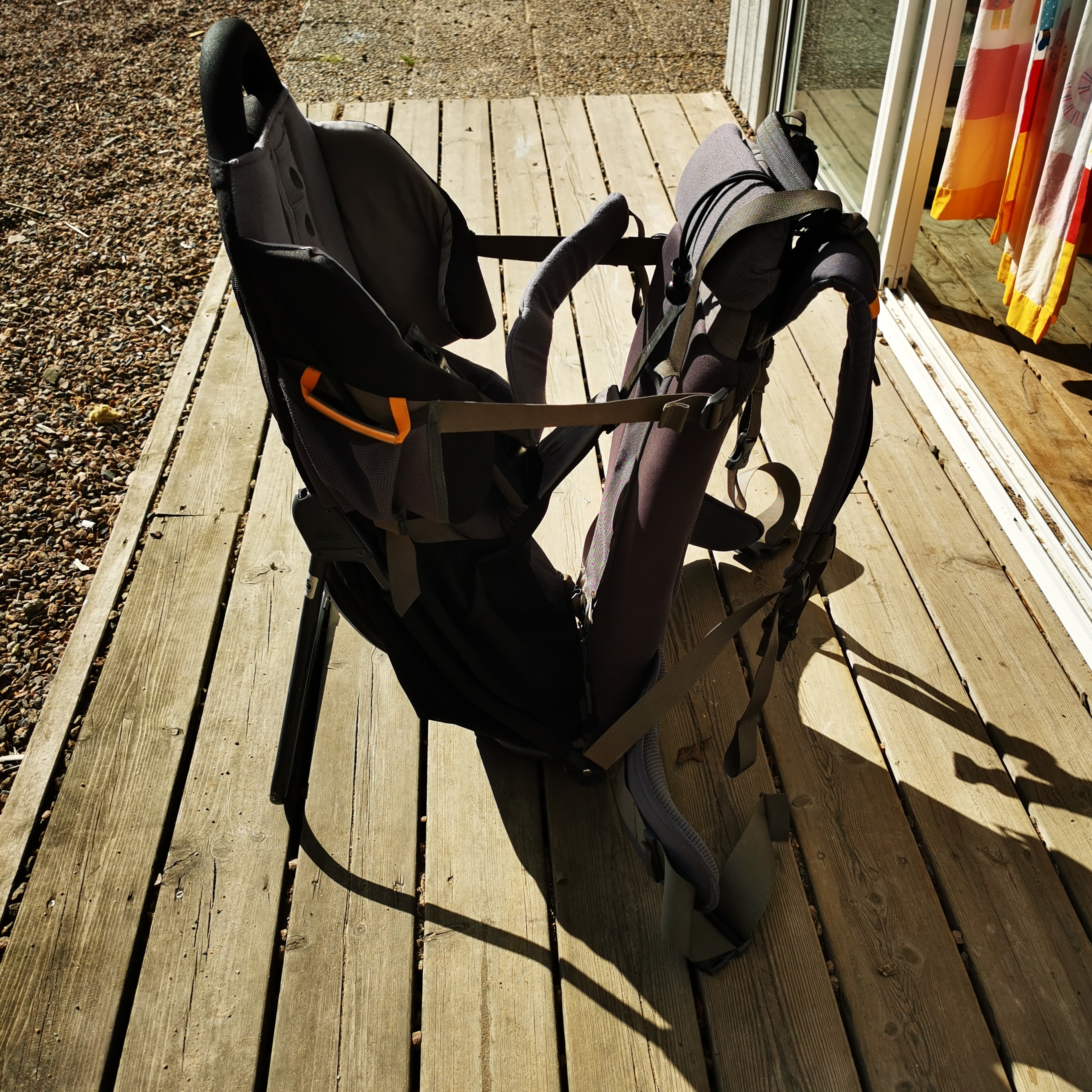 Bärstol / barnbärstol / bärsele / ryggsäck