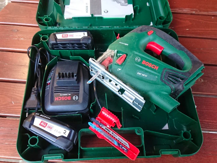 Batteridriven sticksåg bosch pst 18 li