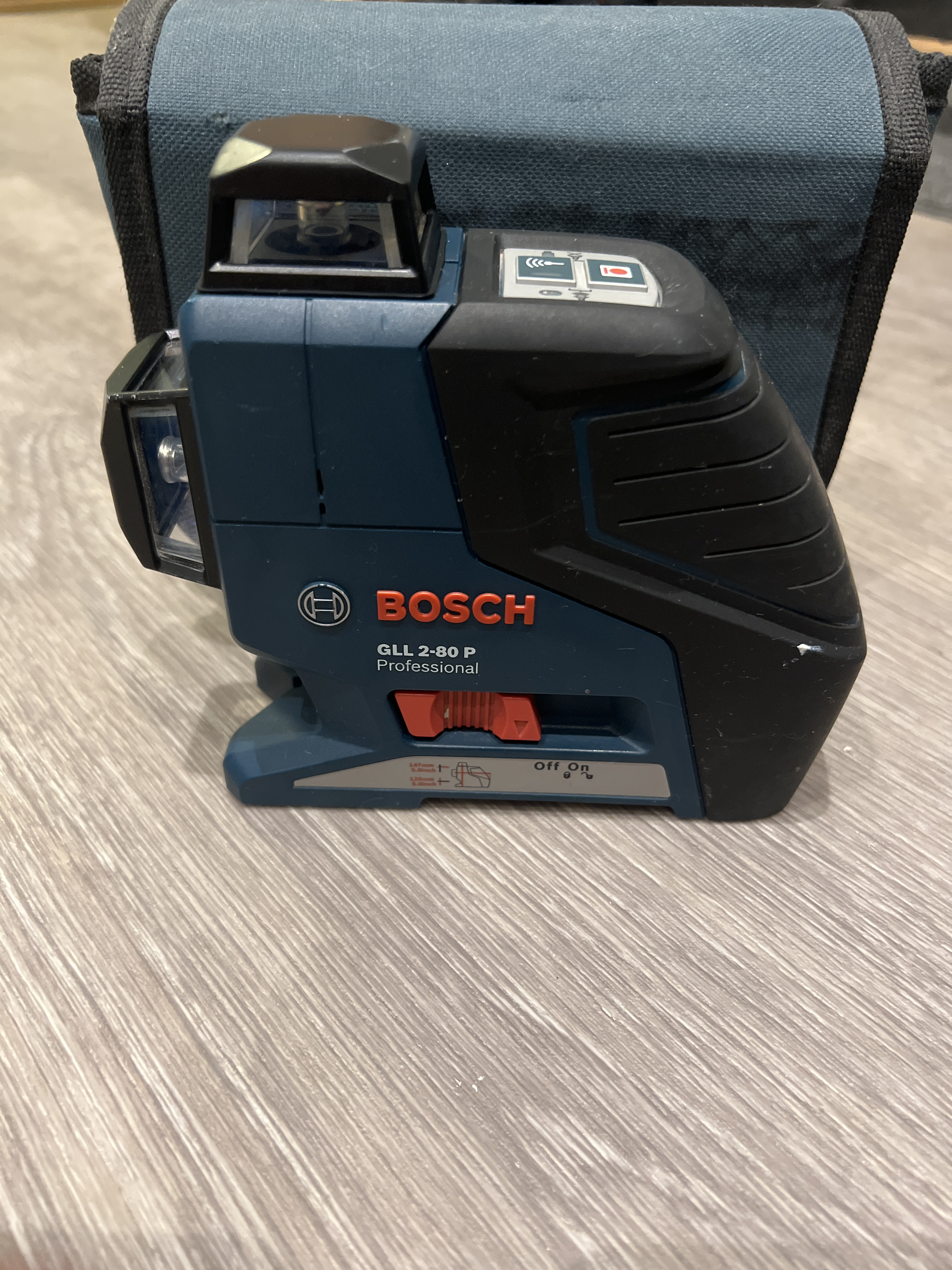 Bosch - korslasermätare gll2-80p