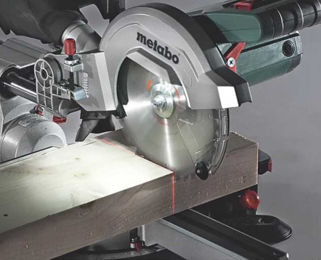 Kapp- og gjærsag - metabo kgs 216 m