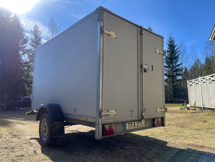 Rymligt brenderup skåpsläp -2019