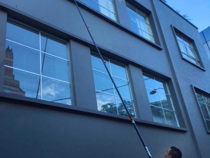 Fasad-, tak- och fönstertvätt upp till 6,5m