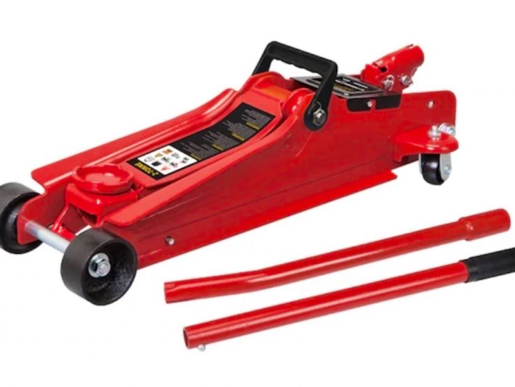 Mutterdragare och domkraft för hjulskifte