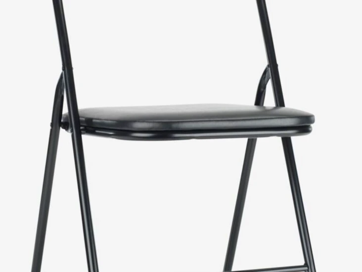 8 stk sammenleggbare stoler leies ut