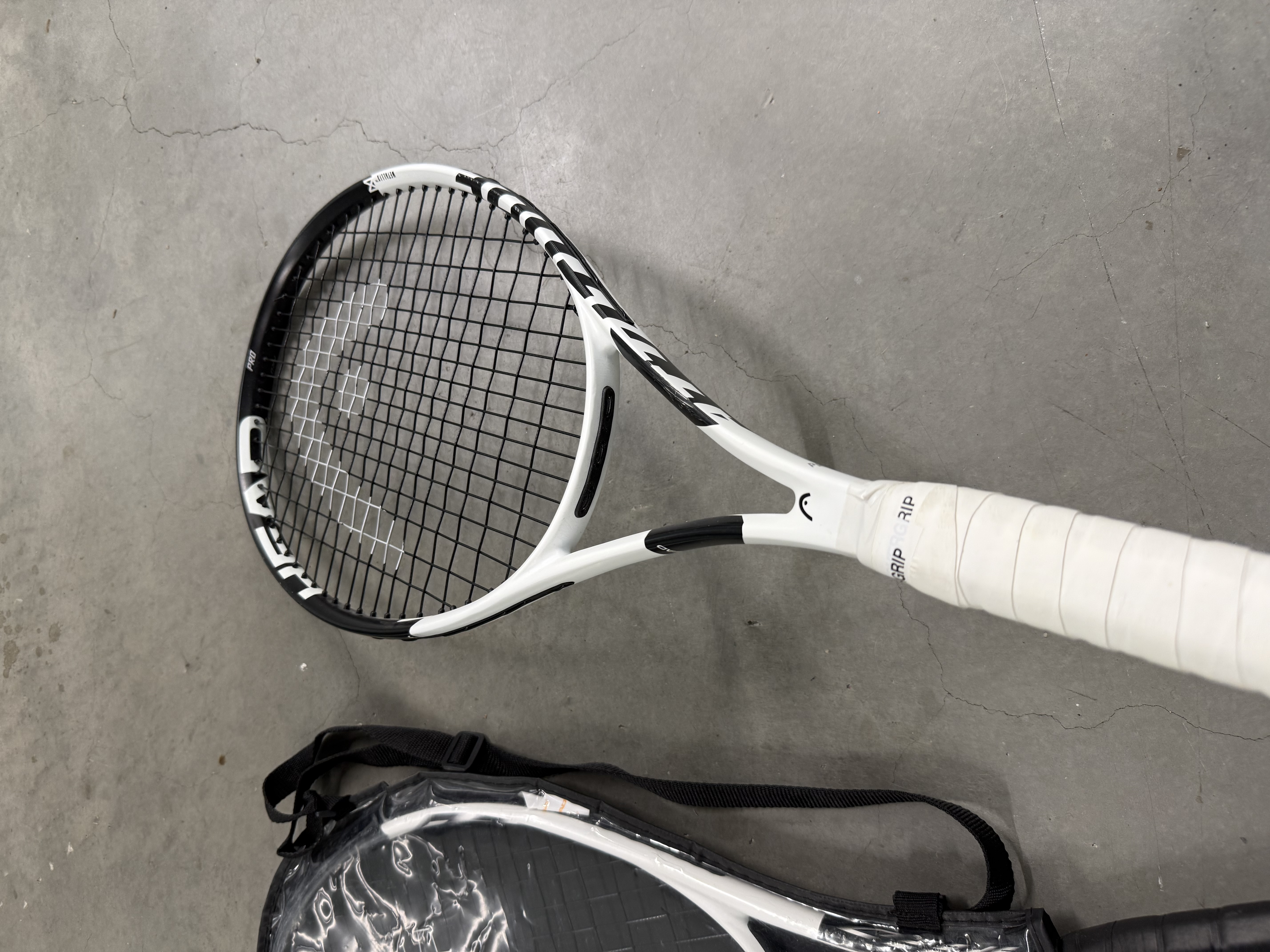 Tennis racket 