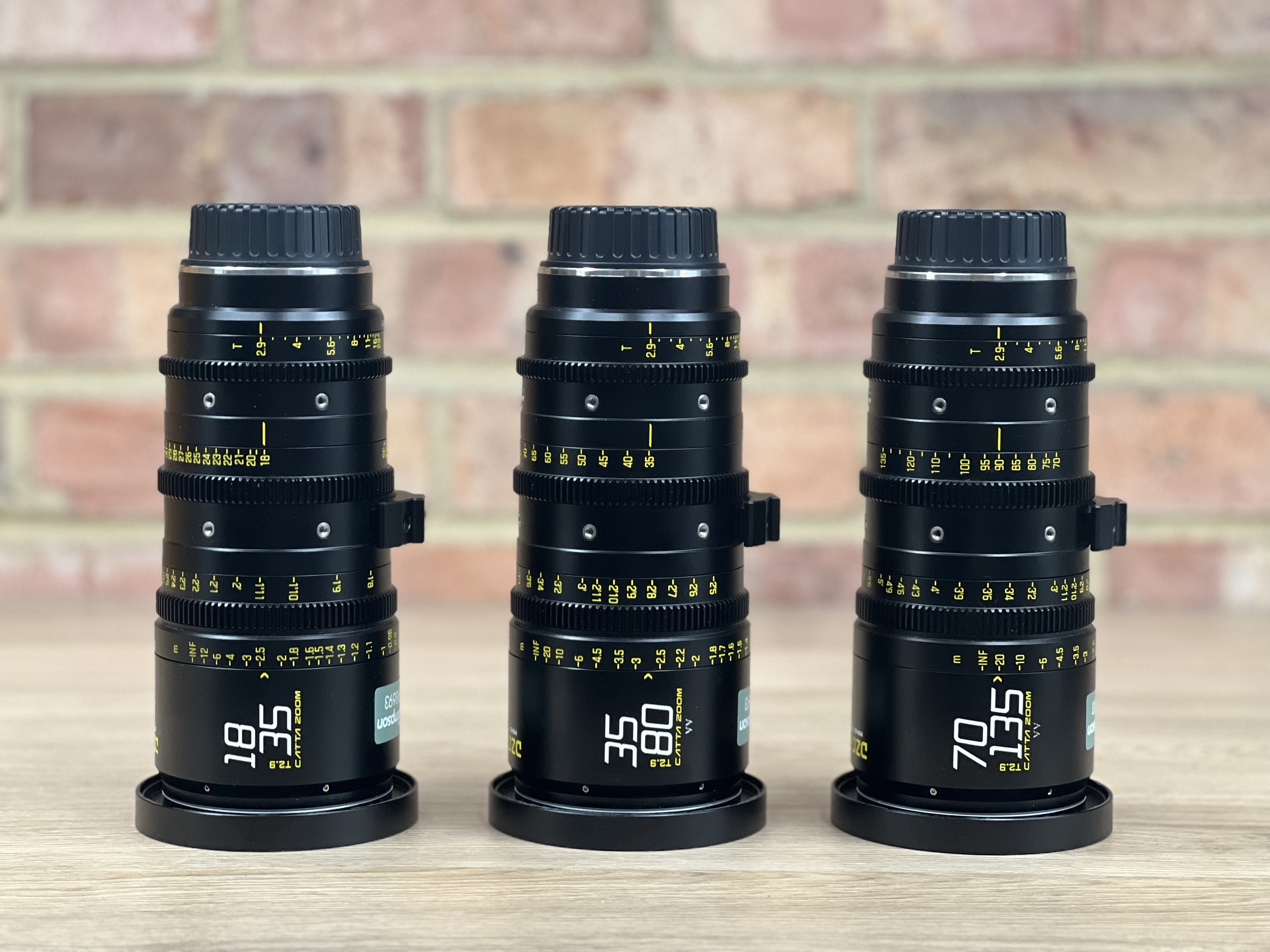 Dzo catta ace cine zoom lens kit ef/pl