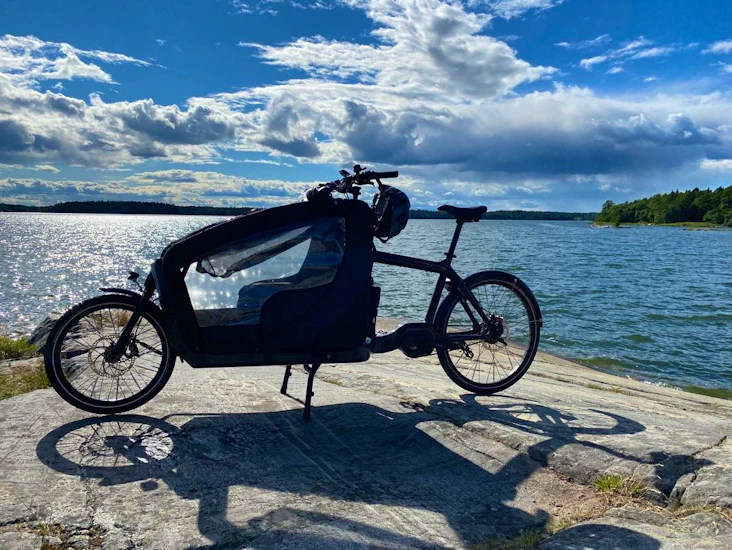 Bullitt - lådcykel med elmotor och canopy