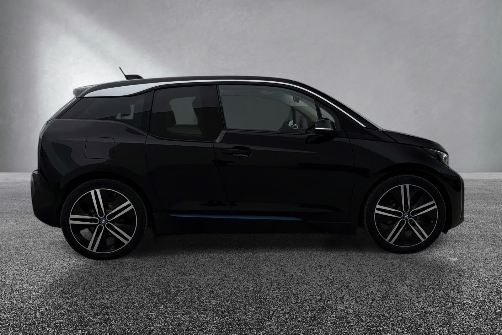 Bmw i3 fully charged – velholdt og lettkjørt elbil