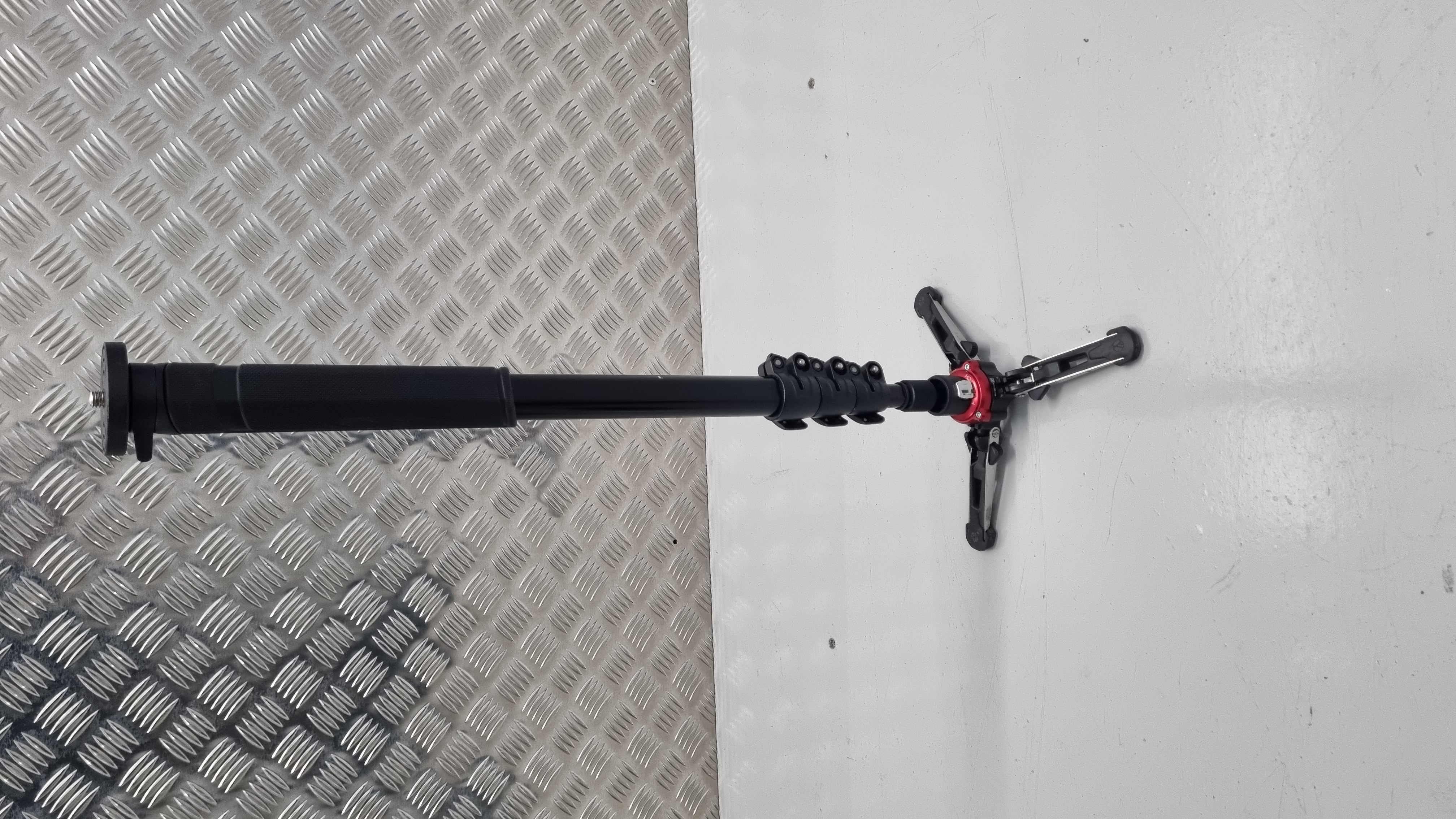 Manfrotto monopod with fluid head