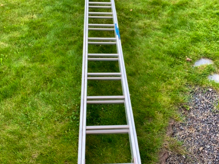 Skyvestige 7,3 m med tverrfot