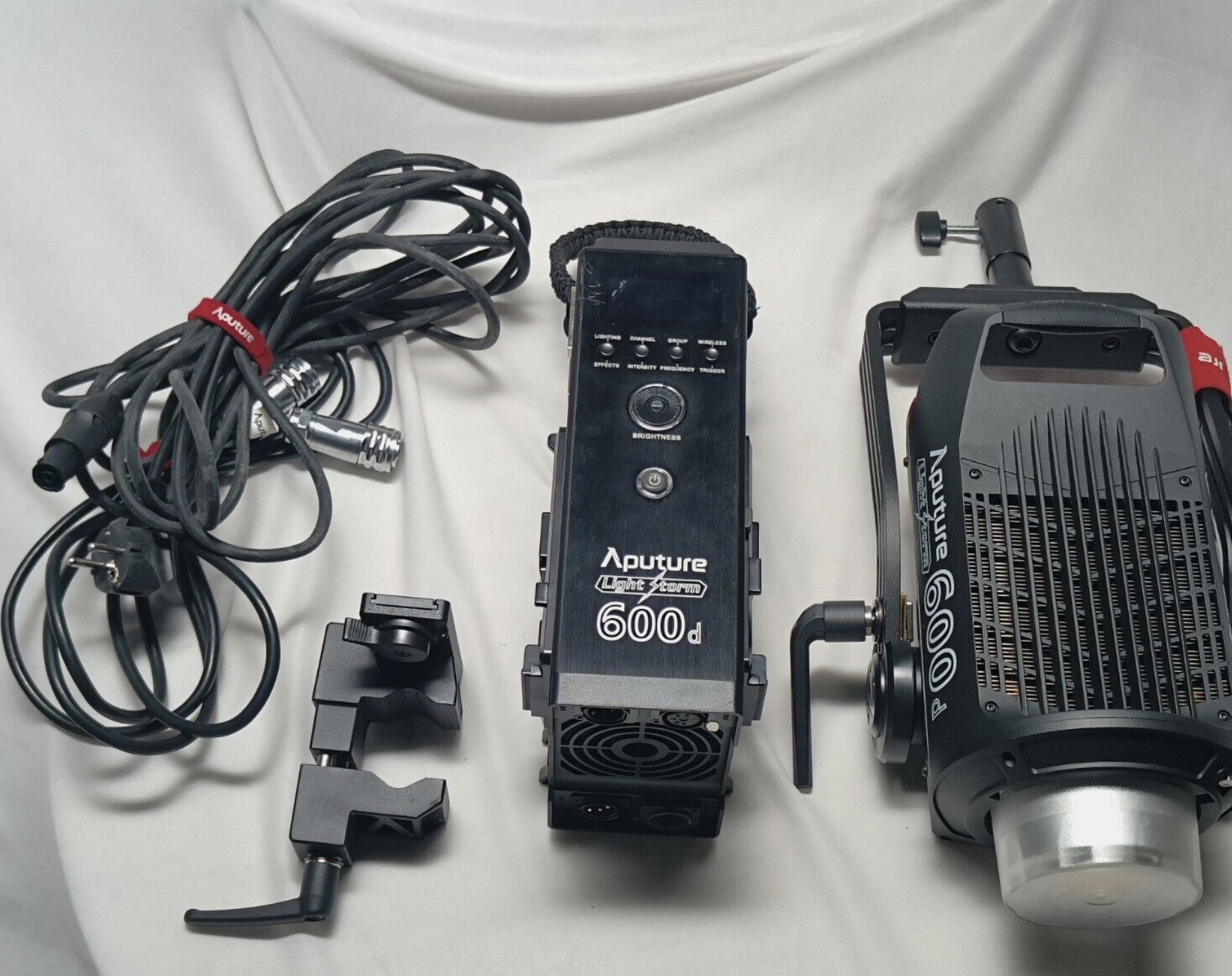 Aputure ls 600x pro cob led video light bi-color 2700k-6500k